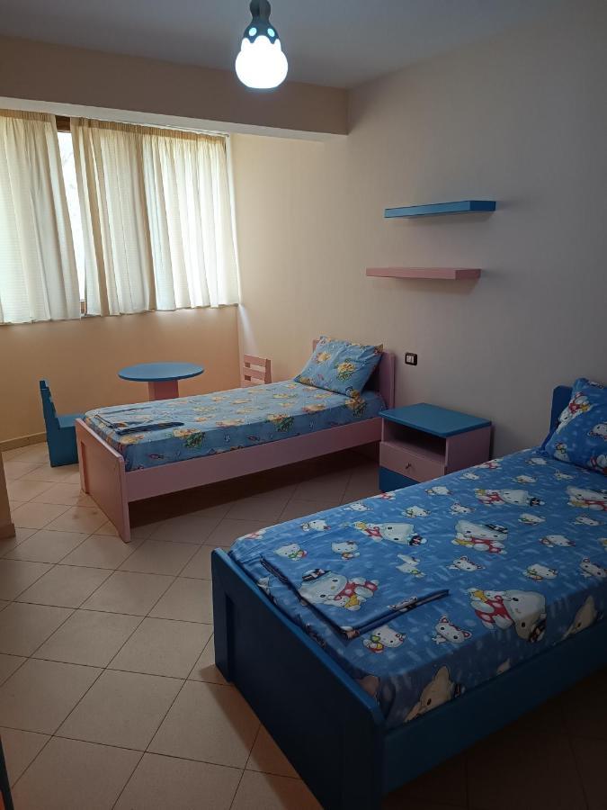 Family Beach 100 Square Metres Apartment Golem  Dış mekan fotoğraf