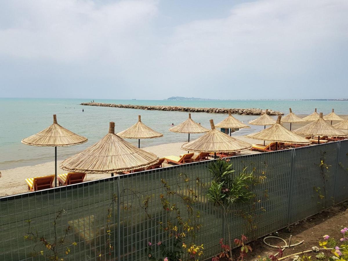 Family Beach 100 Square Metres Apartment Golem  Dış mekan fotoğraf